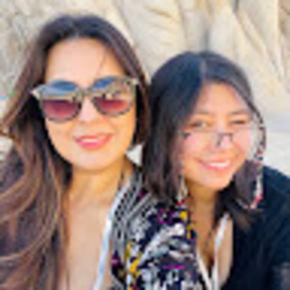 Meet your Posher, Josefina - Picture 1 of 1